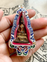 Amulette Thaï ancienne Phra Chaï. # 422