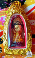 Mignonne amulette de la protectrice Mae Guan Yin - Vénérable Phra Ajarn Amnat Mahawilo.