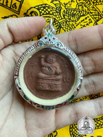 Petite amulette Jatukham Rammathep et Phra Sanghajai Kwak. # 308