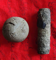 Ancient sacred ball amulets Look Aum and Takut - Wat Lahanraï. #160